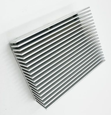 Dissipador de calor de alumínio fazendo à máquina das peças de metal do CNC para o inversor fotovoltaico