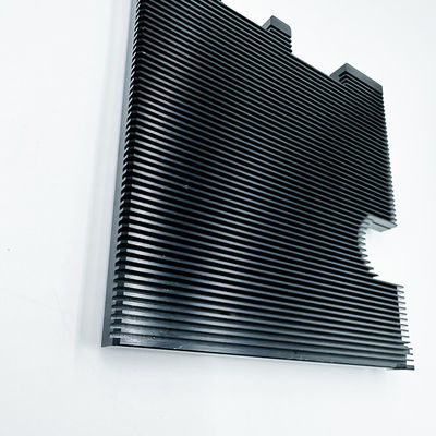 Radiador anodizado preto de alumínio fazendo à máquina do dissipador de calor das peças do CNC do automóvel